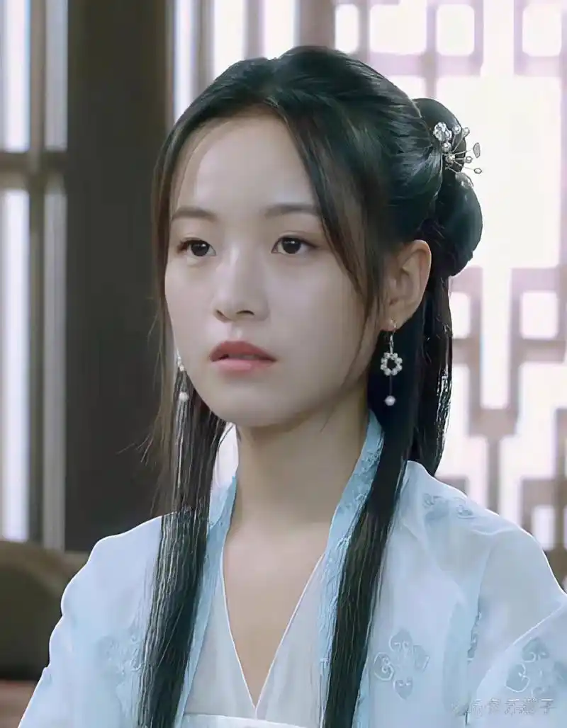 李庚希还是演现代剧吧!