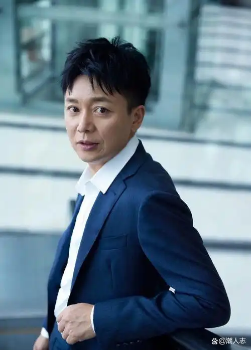 自从刘奕君新戏播出以后,中年男明星的成熟魅力再次推向了高潮,看