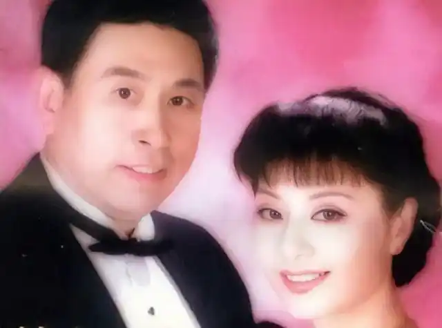 殷秀梅和程志结婚当天就想离婚二婚嫁法国贵族至今无儿无女