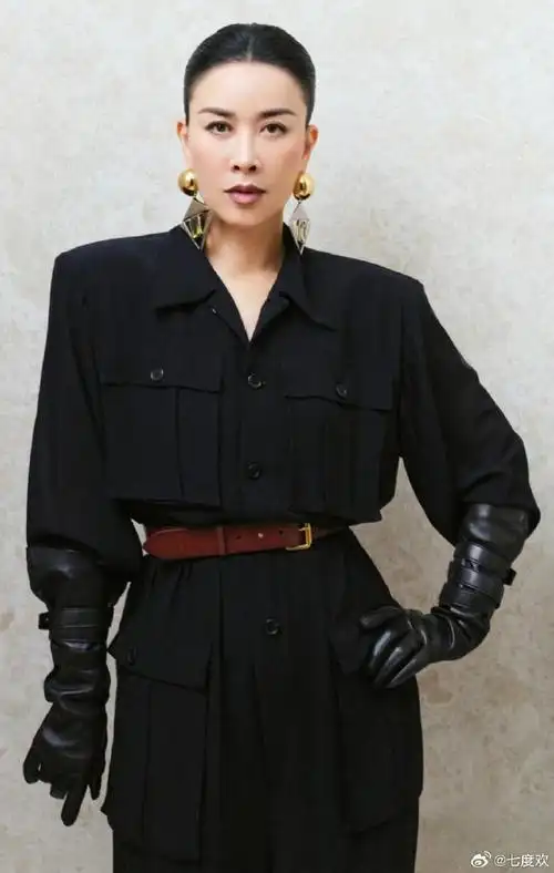 那英老师今日造型