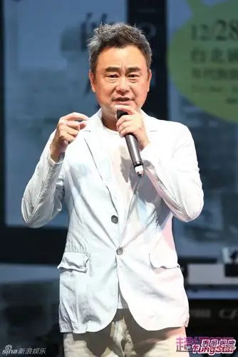 组图:陈升推第20张大碟 尝试清新风