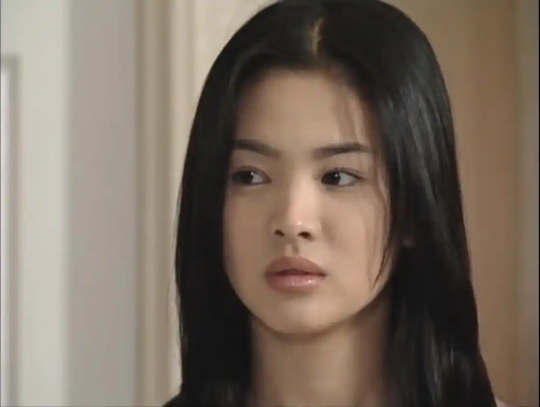 《蓝色生死恋》恩熙和芯爱的"变形计",受打击最大的是"穷妈"