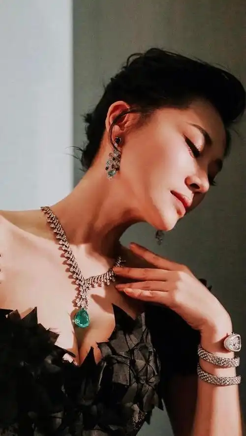 明星壁纸:许晴_网易订阅