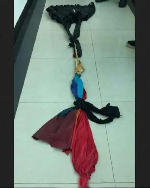 2013年,女教师被人推进窨井后脱光衣物做绳子,求生60小时后获救