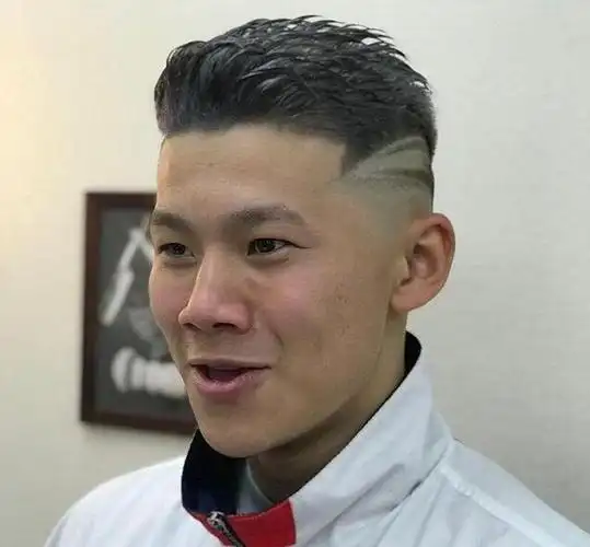 今年夏天潮男必剪发型设计 换上去撩妹吧