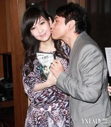 【图】黄凯芹老婆是谁 黄凯芹周慧敏是什么关系?