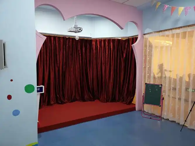 好嗨哟!真正的口才学校是这样的