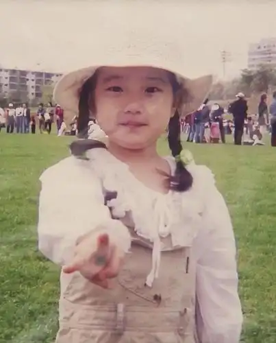 裴珠泫宋慧乔好啦好咯明星们的童年照就推送到这啦岁月这把刀啊有的人