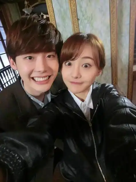 李钟硕女友,李钟硕为什么不想继续拍戏了,本文共(3589字)