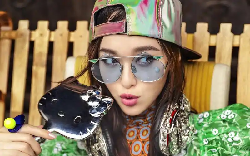 唐嫣时尚杂志封面写真桌面壁纸