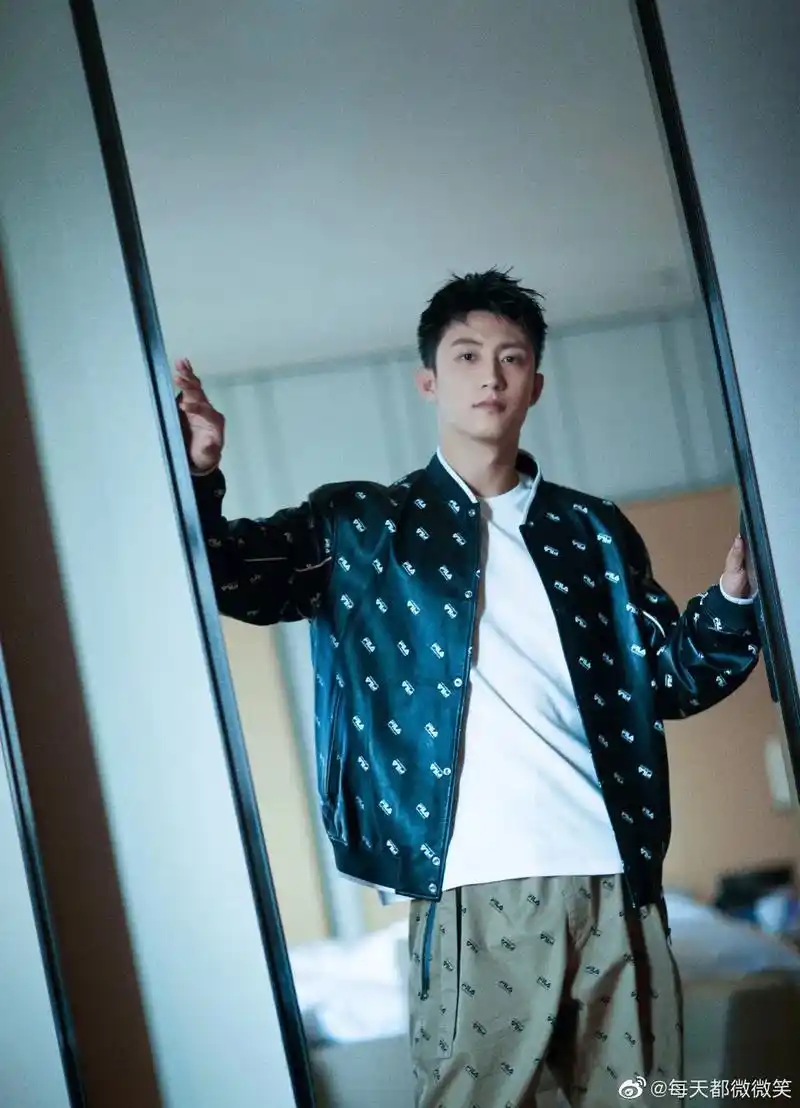 向全世界安利 #宝藏男孩 #黄景瑜 男人永远是少年吗 - 抖音