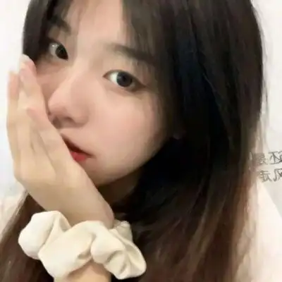 皮肤白皙可爱气质型女生头像图片 干净很小清新的真人女头合集_女生