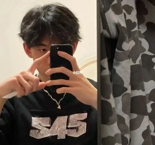 碎盖头差点被学姐rua哭