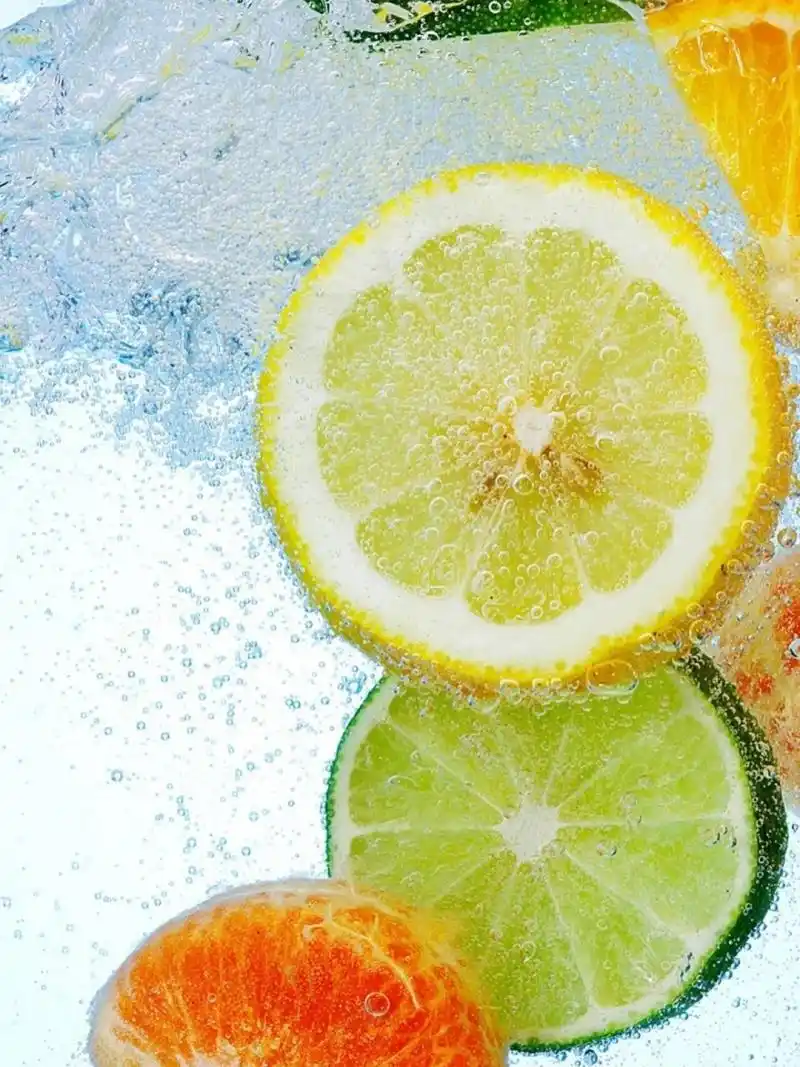 夏日清凉水果手机壁纸分享 西瓜 91 葡萄 99 柠檬 93草莓91