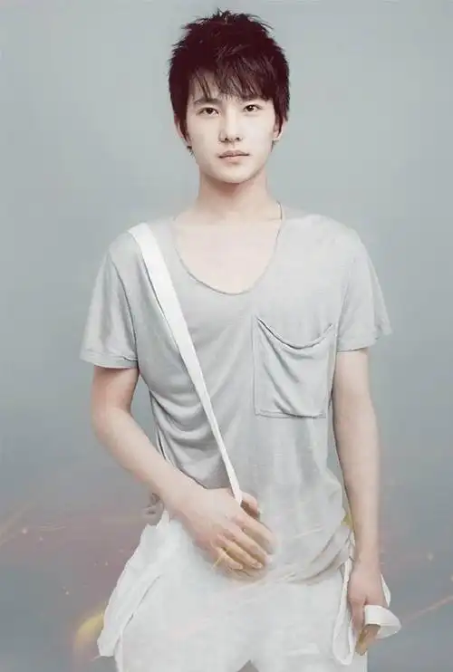 杨洋 少年美如画