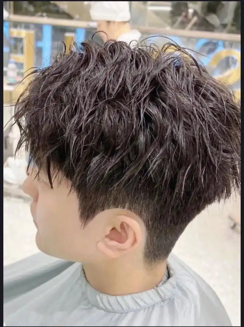 烟花烫发型推荐 适合所有男生脸型的发型,谁烫谁帅