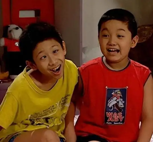 家有儿女穿帮的那些镜头多年后才发现网友笑出猪叫声