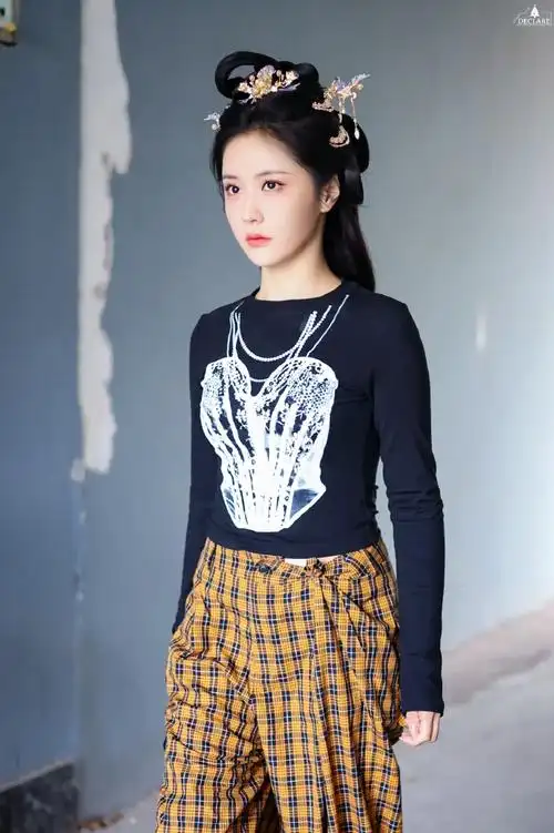 王艺瑾carta新歌红famous##王艺瑾竹马天降都是你