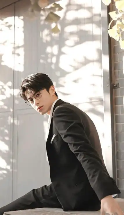 超级优质又很帅气的潮男明星壁纸 帅哥那么多没有一个属于我_8