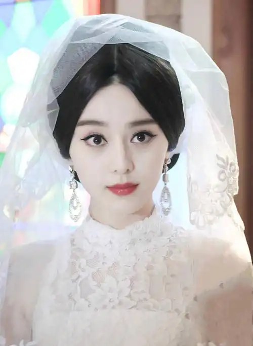 穿上婚纱的范冰冰太惊艳了她终结了绝色这个词