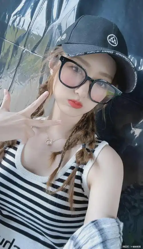 腾讯nba女主播"小七"还是离开了一封告别信满满的感恩火爆网络