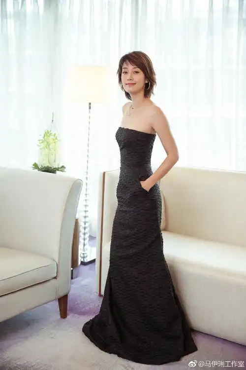 马伊琍只不过是换了一款波波头造型,时髦又减龄,气质都不一样了