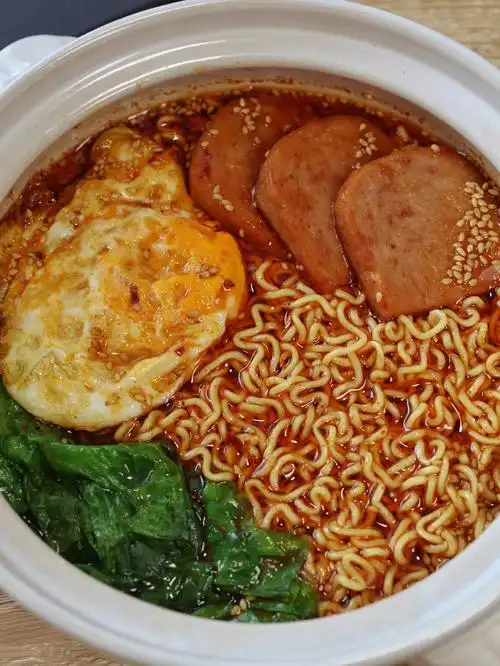 吃一口就被惊艳酸汤泡面75酸酸辣辣好过瘾75