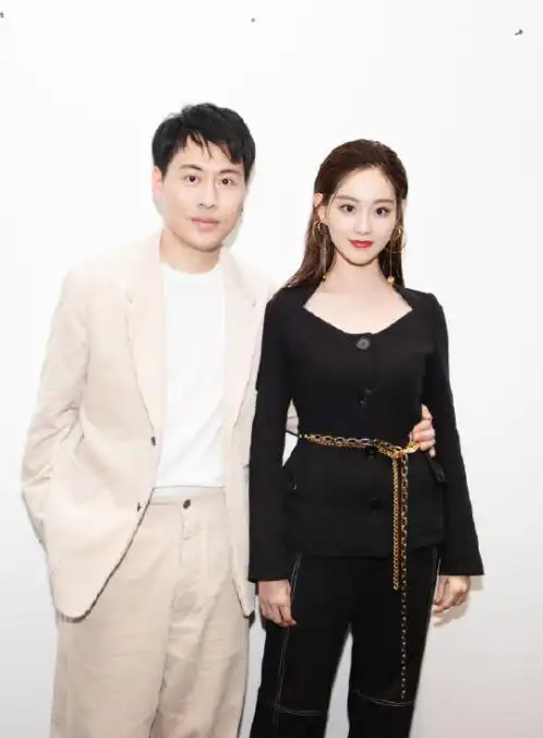 金希澈追星成功"周芷若",与祝绪丹同吃火锅,这待遇谁有?