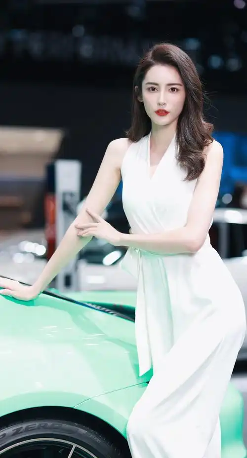 超级好看竖屏手机壁纸女生