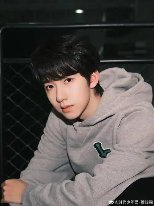 贺峻霖晒舞台花絮库存……_高清图集_新浪网