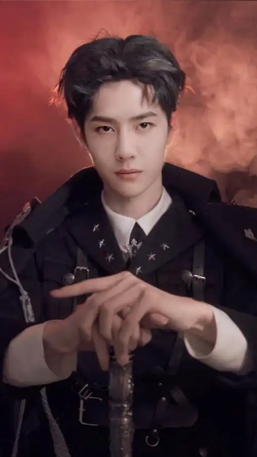 安排你们没见过的军装王一博