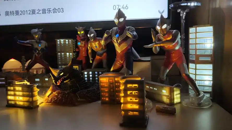 奥特曼发光扭蛋sp建筑简易桌面场景