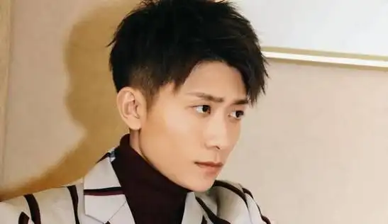 同样是童星出道,为何杨紫能晋升一线小花,张一山却不温不火?