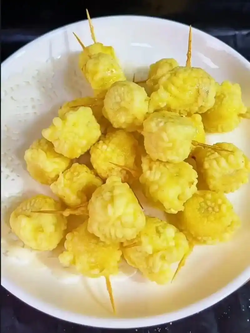 《脆皮香蕉,炸香蕉》外酥里糯,关键还不油腻,香香酥酥,香甜又 - 抖音