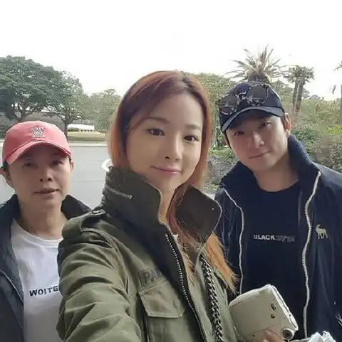 exid##许率智# ||ins×160308 哥哥更新1则:we are family