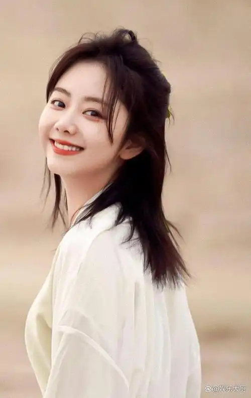 网评8位「笑起来最美」女星!赵露思,李一桐笑容超有感染力