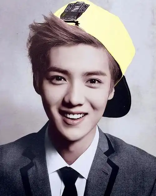 长相显小有多好,这5对明星,明明是同龄人,看着却像差了20岁|鹿晗