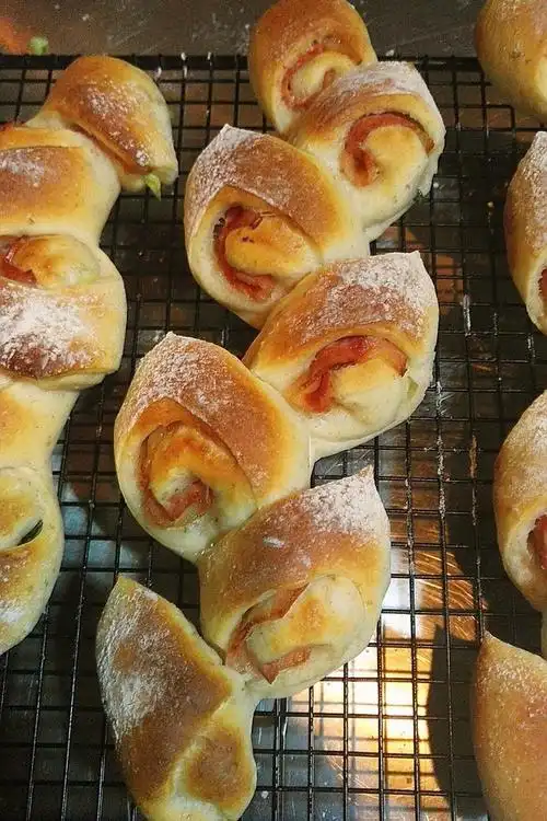 蚊梓情缘做的肉控者福利:麦穗面包