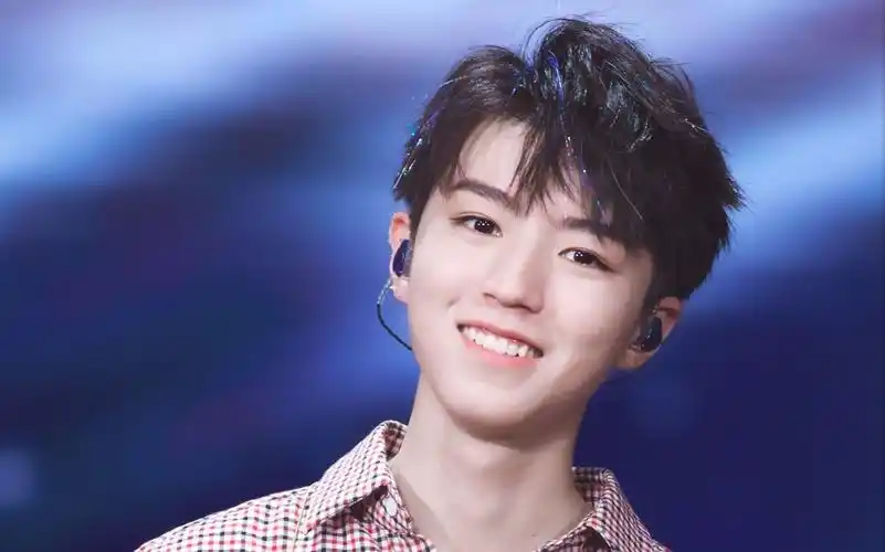 wow~王俊凯唱歌又好听又甜,来lucky一下!