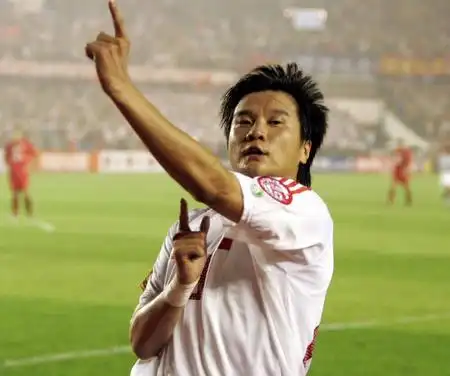 图文亚洲杯揭幕战精彩场面李金羽庆祝进球