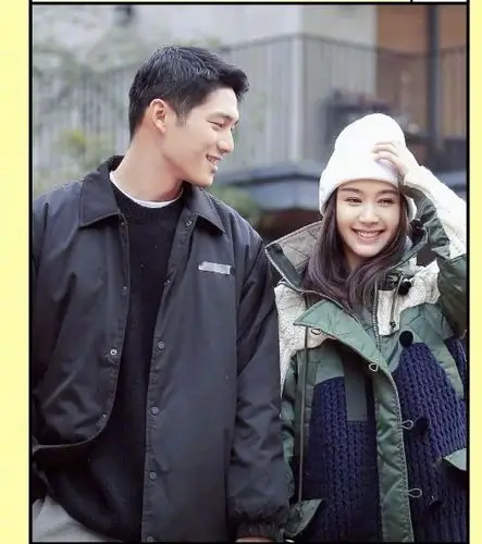 怦然再心动再成一对王大陆蔡卓宜街头热吻恋情被实锤