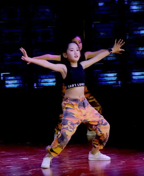 丽娜舞蹈培训基地——【爵士舞】