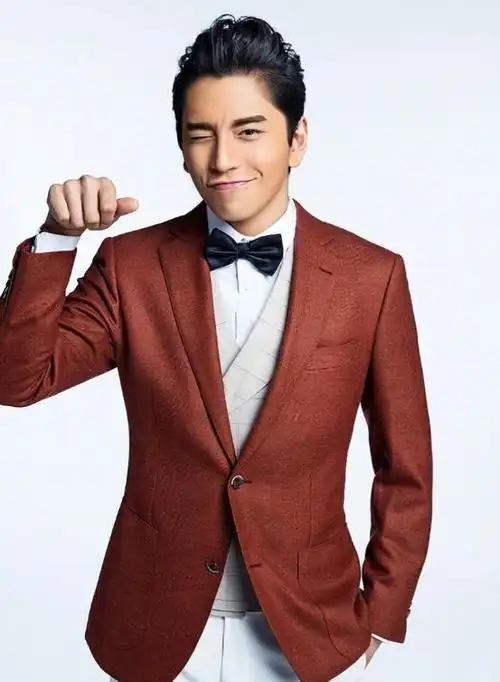 王大陆辟谣结婚传闻晒戒指照引发热议新恋情再添疑云