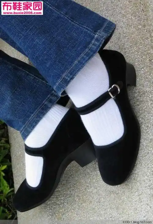 【布鞋情怀】布鞋美足诱惑(配牛仔裤)(128p)