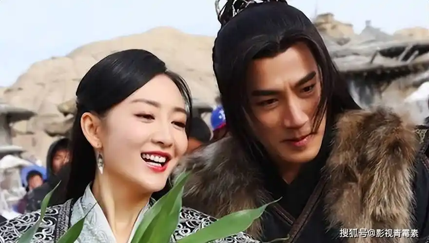 杨幂新剧定档,为何会与"情敌"王鸥一起上热搜?都是惹_