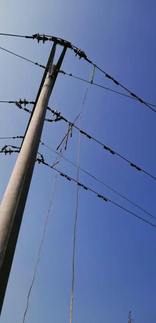 线路来电侧第一组接地线