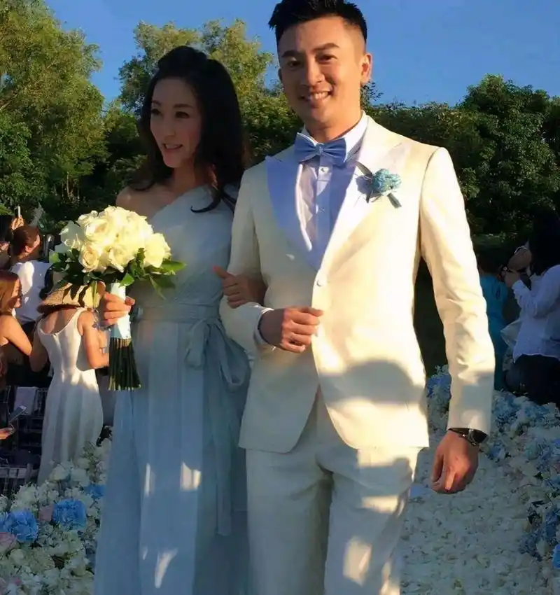 低调了16年, 47岁苏有朋妻子曝光, 原来是大家熟悉的她  相信大家都看