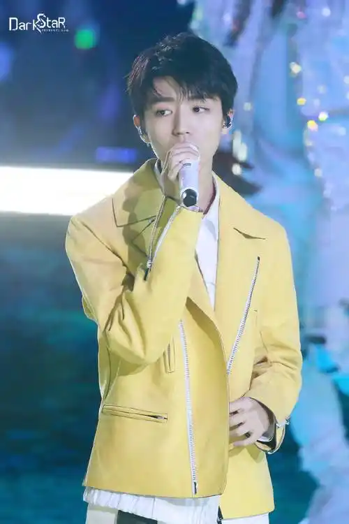 你是我漫长人生里的无可替代  晚安,小凯  @tfboys-王俊凯  cr