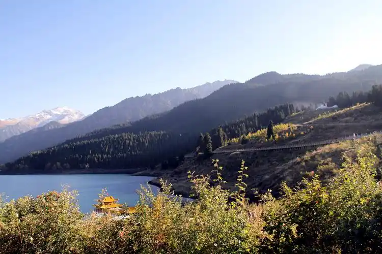 "人间瑶池"天山天池---新疆环线游(11)