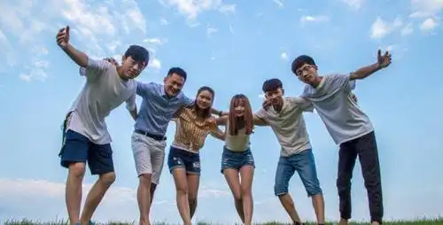 拍照创意大放送让合影炫起来